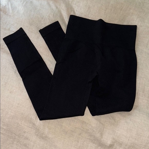 SAVVY Women’s Black Compression Leggings - Picture 4 of 5
